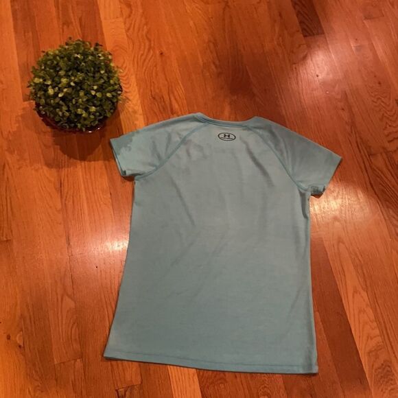 Under Armour Shirt - L - Picture 3 of 3